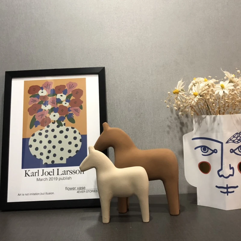 Nordic Wooden Horse Ornaments  - огляд і ціна Home Office Work Table